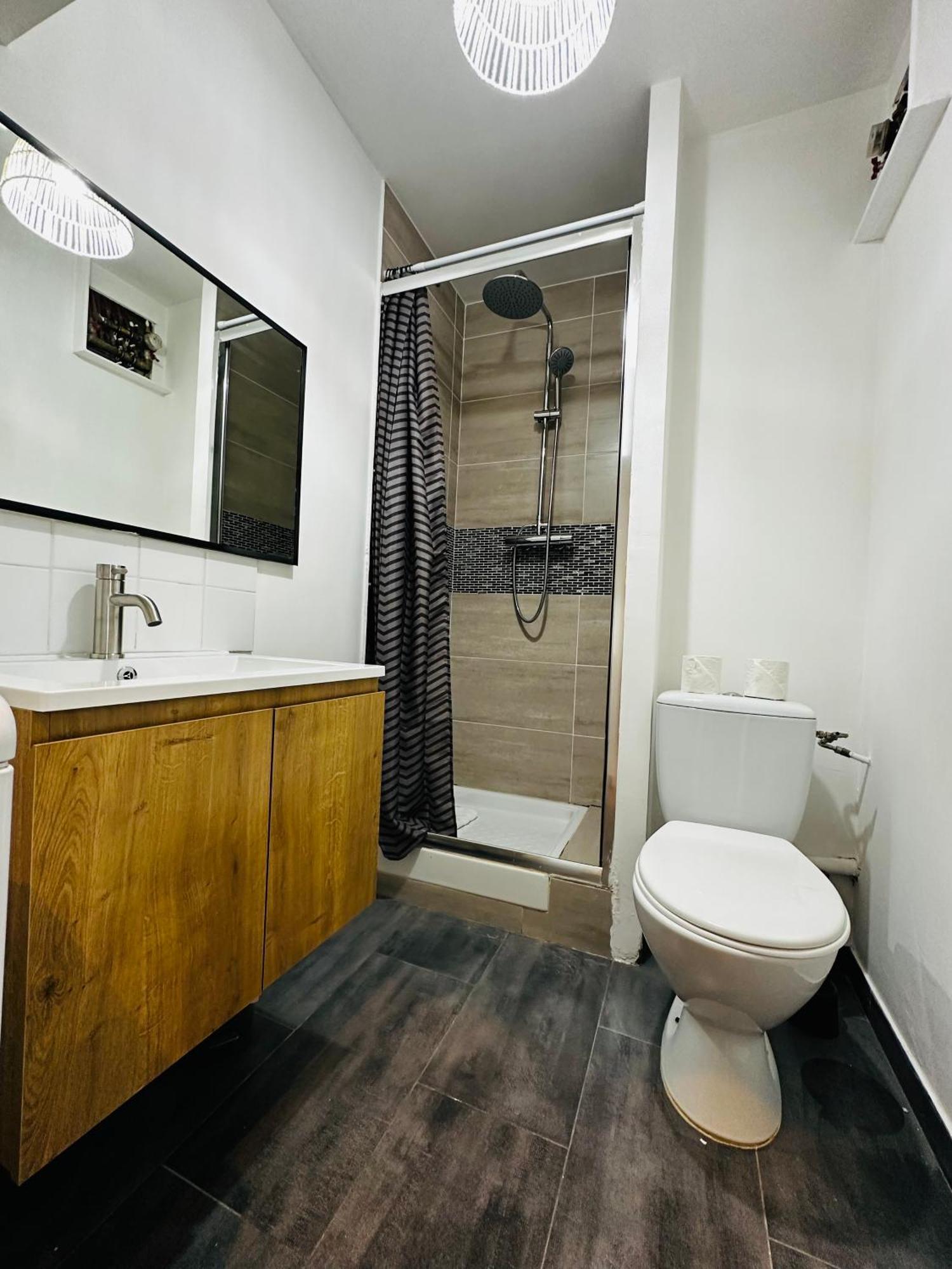 Btobed - Location Professionnelle - 2 Studios Confort - Proche Parc Des Expos Et Stade De France ル・ブールジェ エクステリア 写真